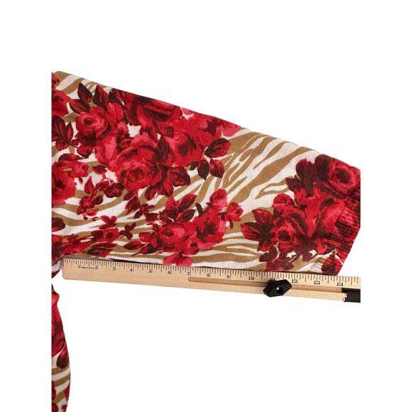 CD Daniels‎ Womens Sweater Size 3X Red Rose Floral Animal Print Faux Cardigan - Picture 9 of 9